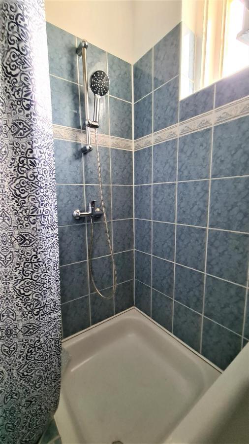 Vitorlás Apartman Sarvar Exterior foto