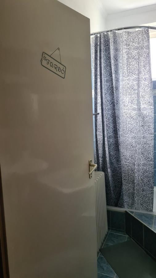 Vitorlás Apartman Sarvar Exterior foto