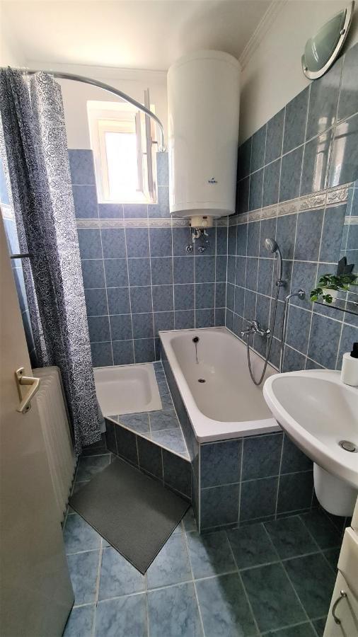 Vitorlás Apartman Sarvar Exterior foto