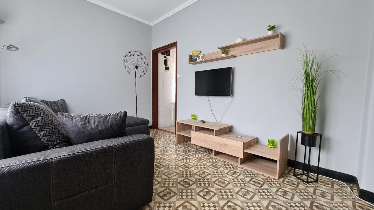 Vitorlás Apartman Sarvar Exterior foto